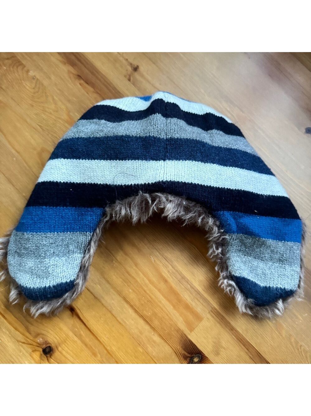 Baby gap toddler winter hat with fur trim - Picture 3 of 7